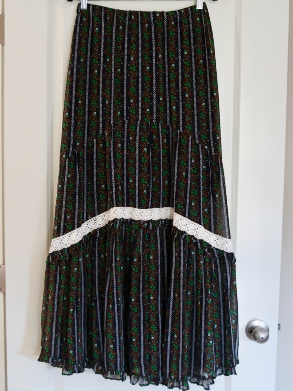 Urban Outfitters Dark Floral Crochet Lace Tiered Boho Maxi Skirt M